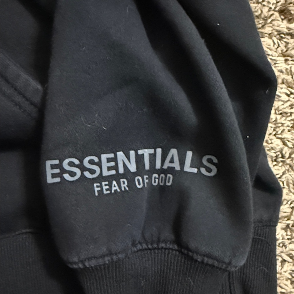 Essentials black Hoodie - Picture 3 of 3